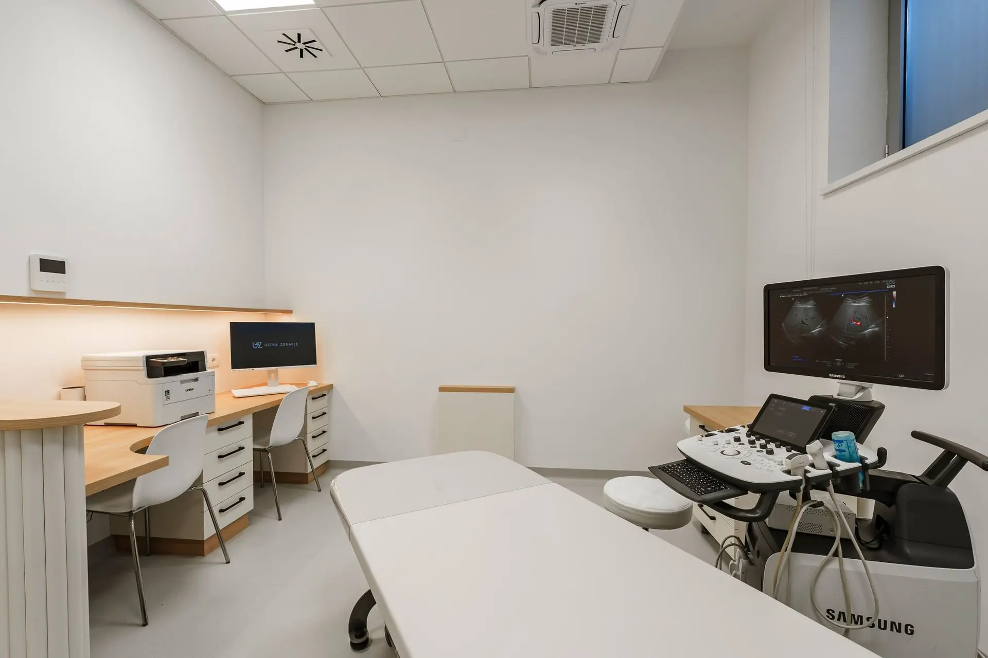 Patient during ultrasound exam preparation at Ultrazdravje clinic